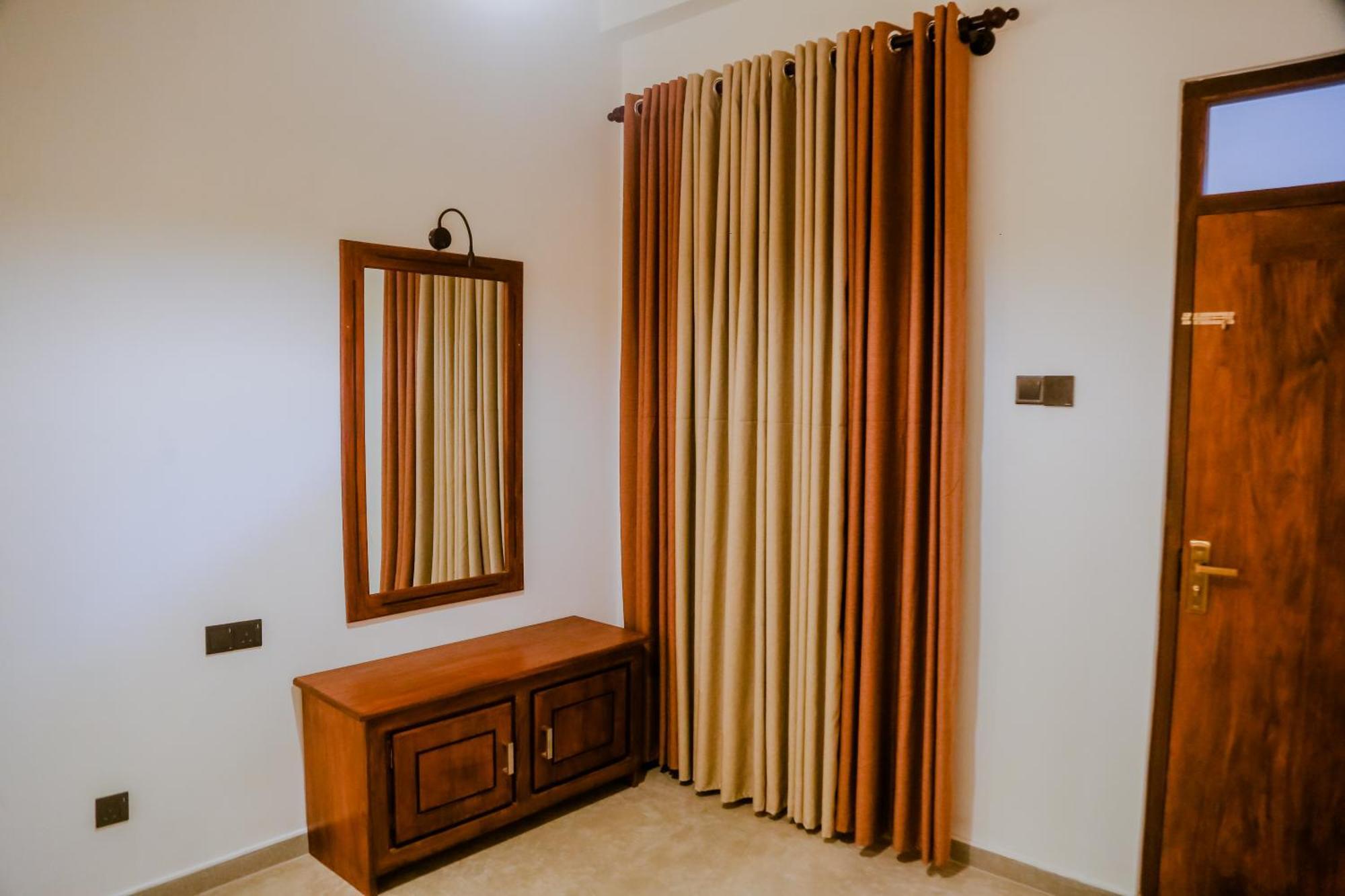Hotel Sweet Emotion Mirissa Esterno foto