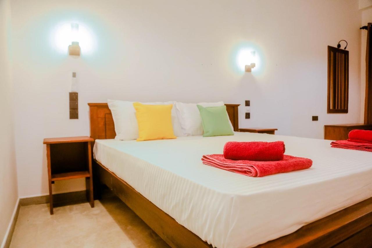 Hotel Sweet Emotion Mirissa Esterno foto