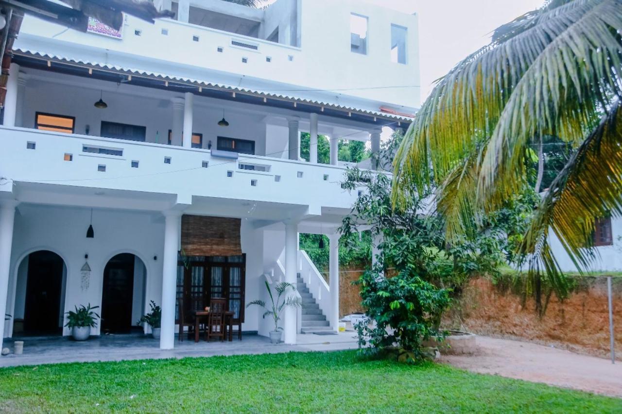 Hotel Sweet Emotion Mirissa Esterno foto