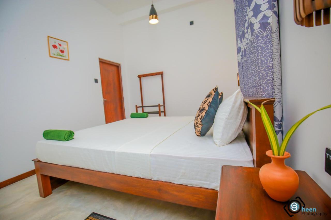 Hotel Sweet Emotion Mirissa Esterno foto